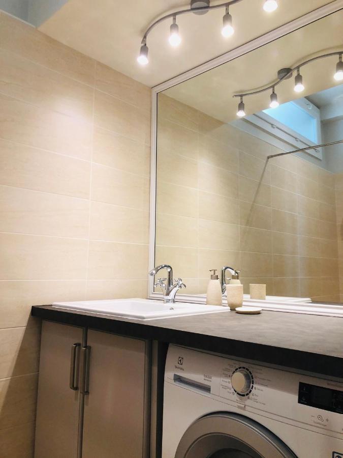 Les Volets Rouges Apartment กาวายง ภายนอก รูปภาพ